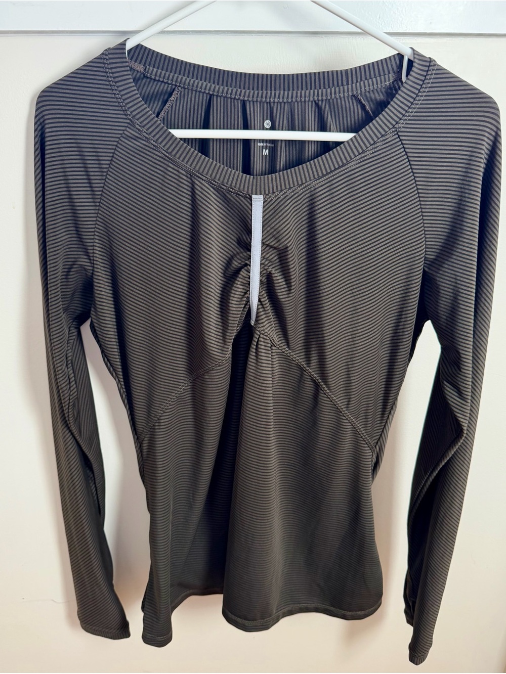 Athleta Women's Long Sleeve Stripe Active Top in Charcoal
